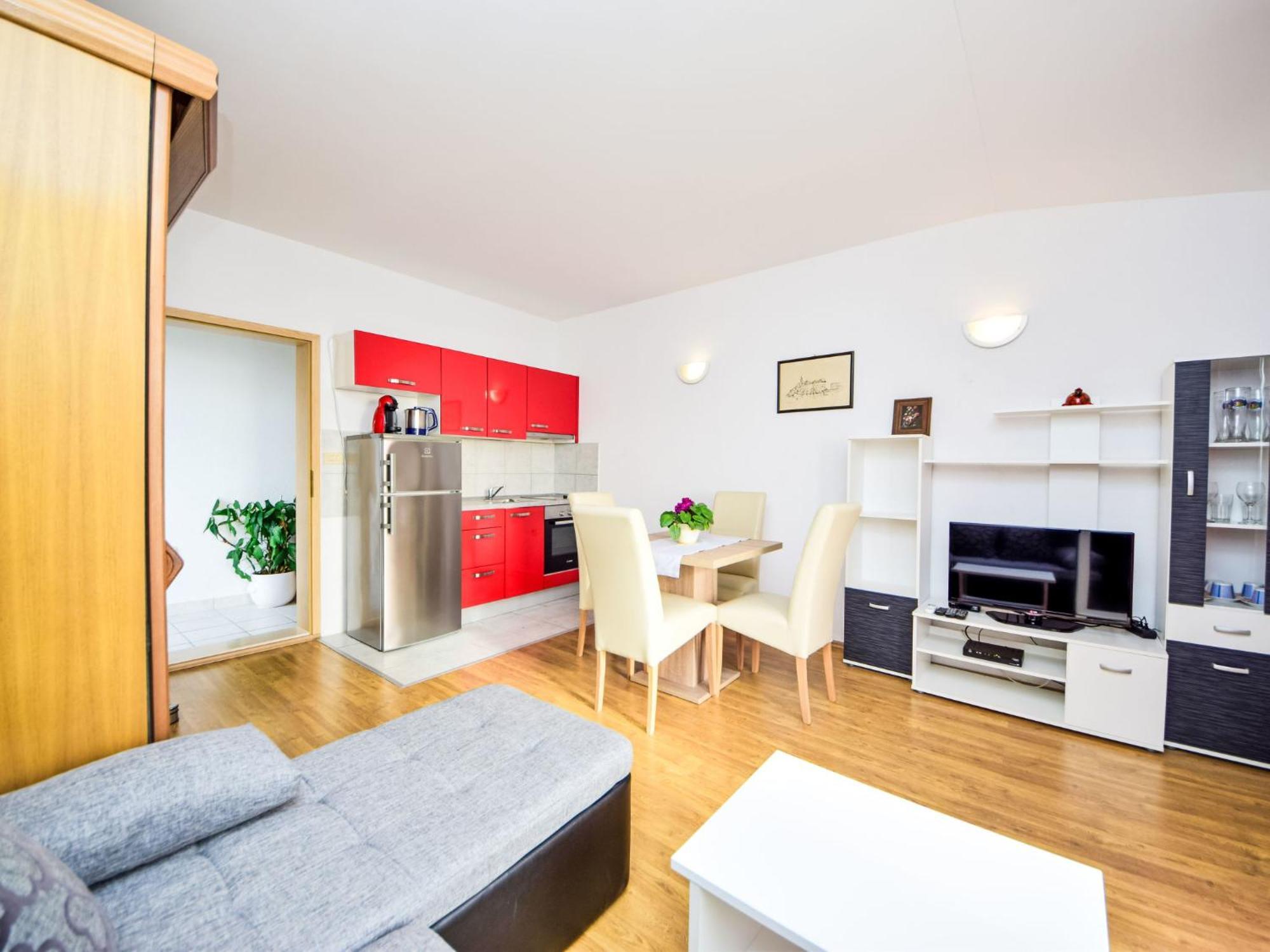 Mira-2 By Interhome